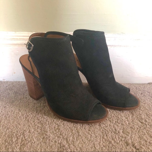 Lucky Brand Shoes - Lucky Brand Black Leather Peep Toe